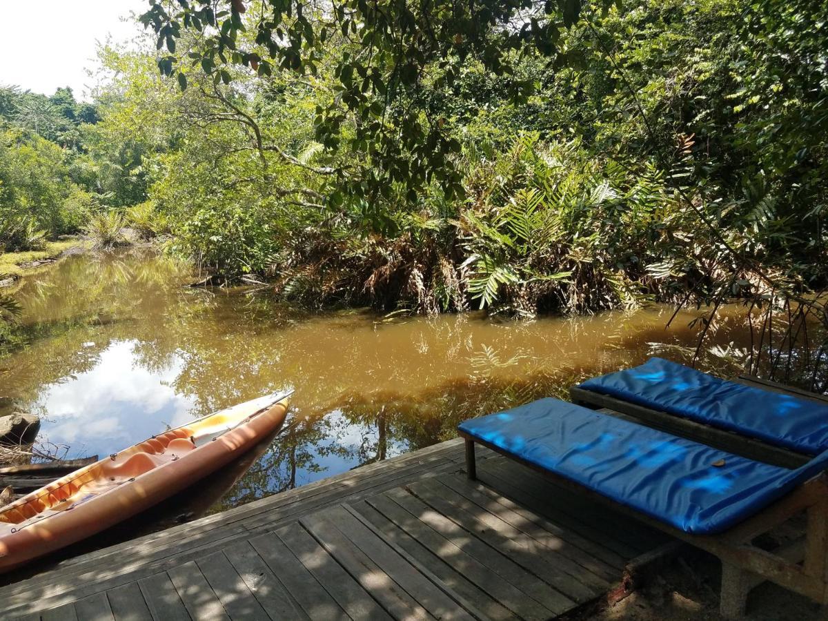 Hotel Restaurant Gites Kribi Bagian luar foto
