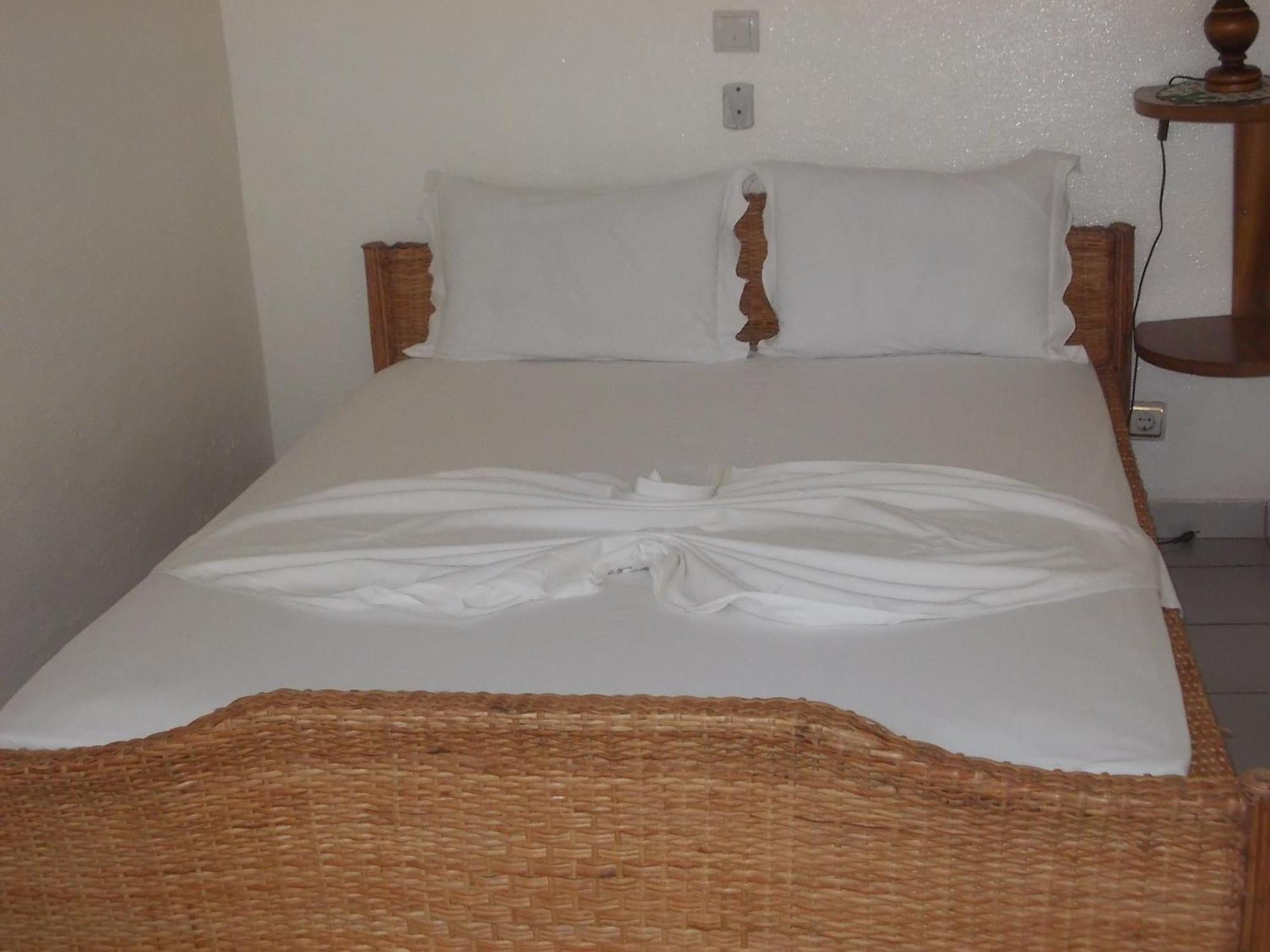 Hotel Restaurant Gites Kribi Bagian luar foto