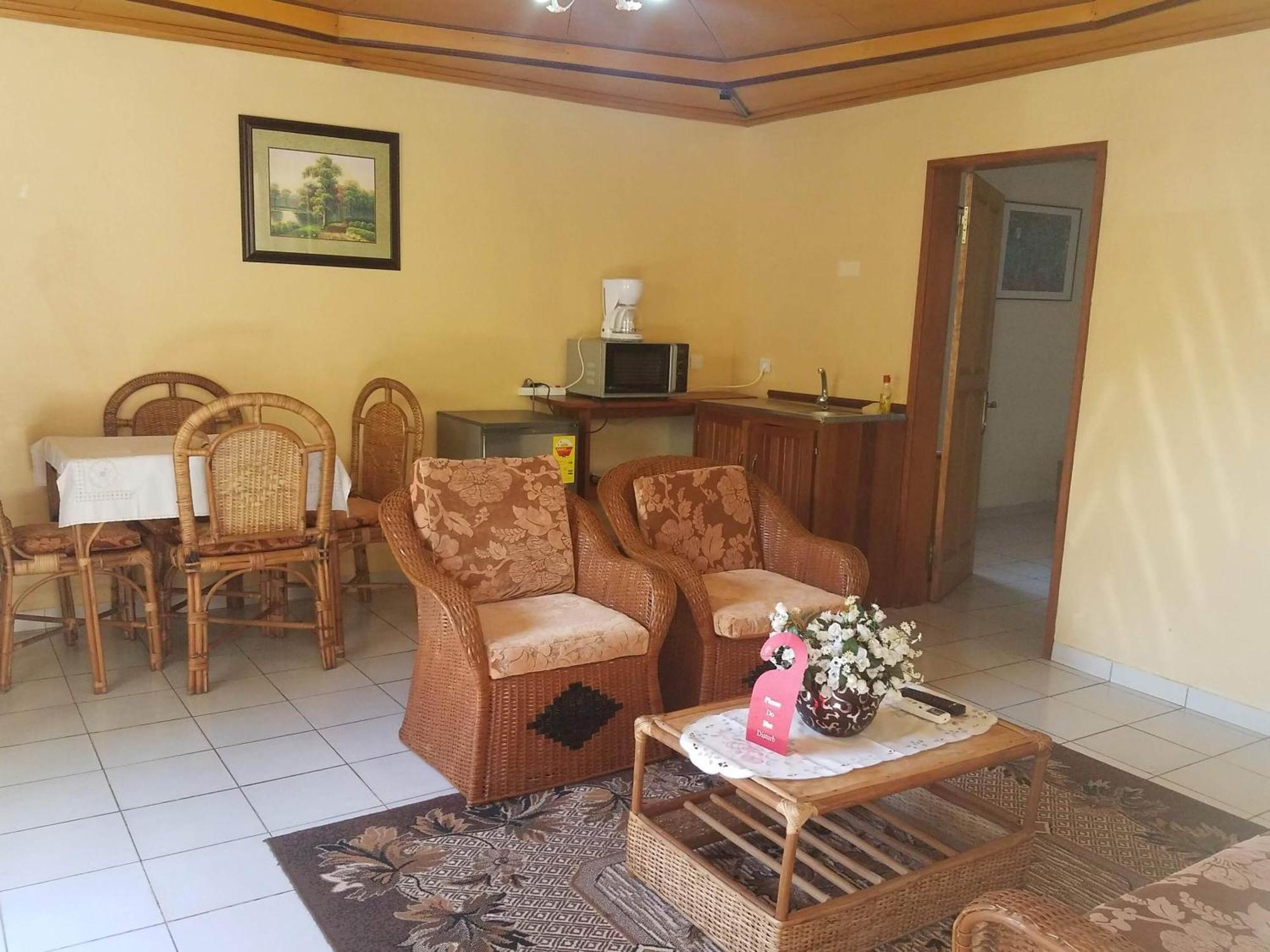 Hotel Restaurant Gites Kribi Bagian luar foto