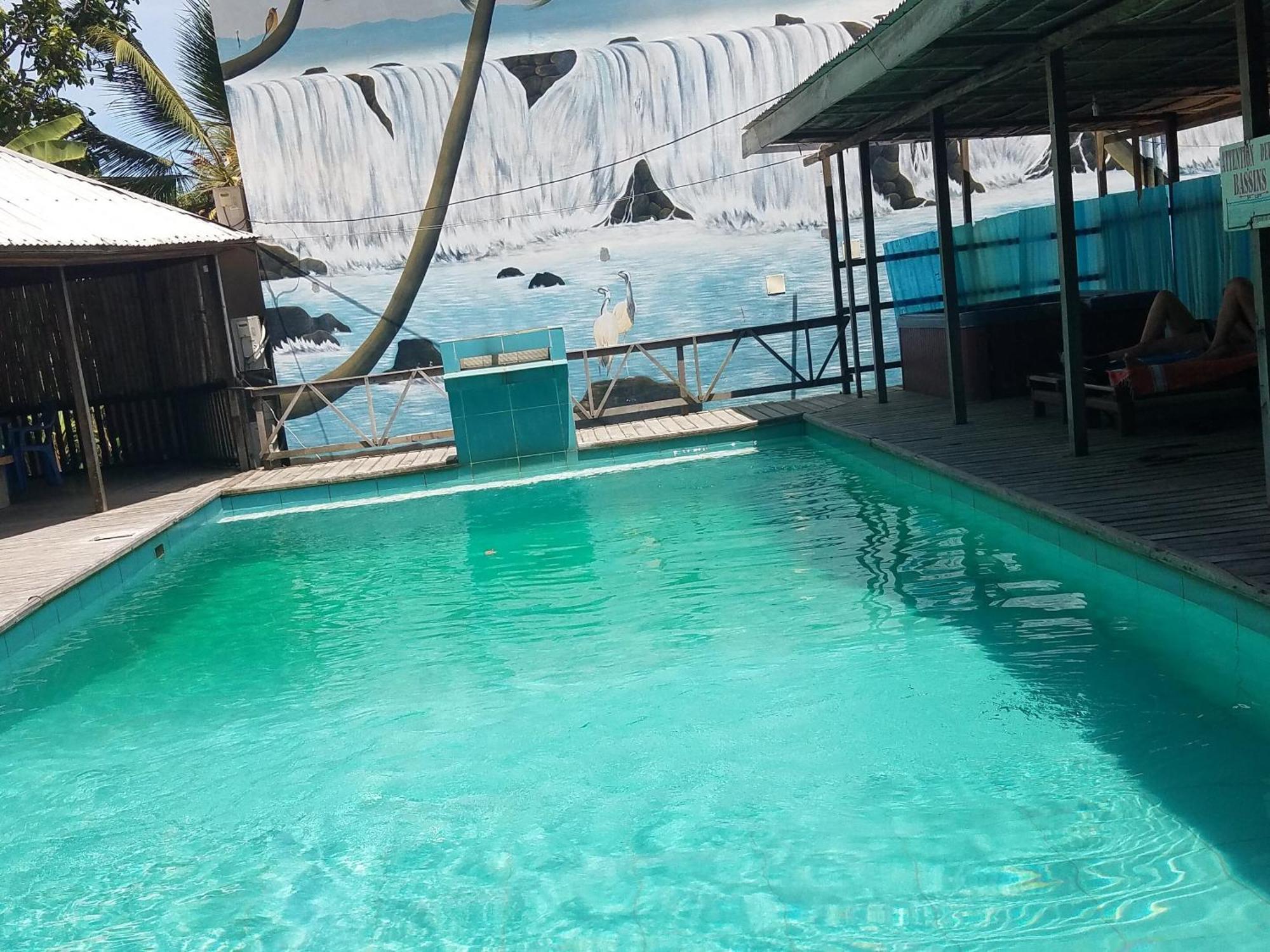 Hotel Restaurant Gites Kribi Bagian luar foto