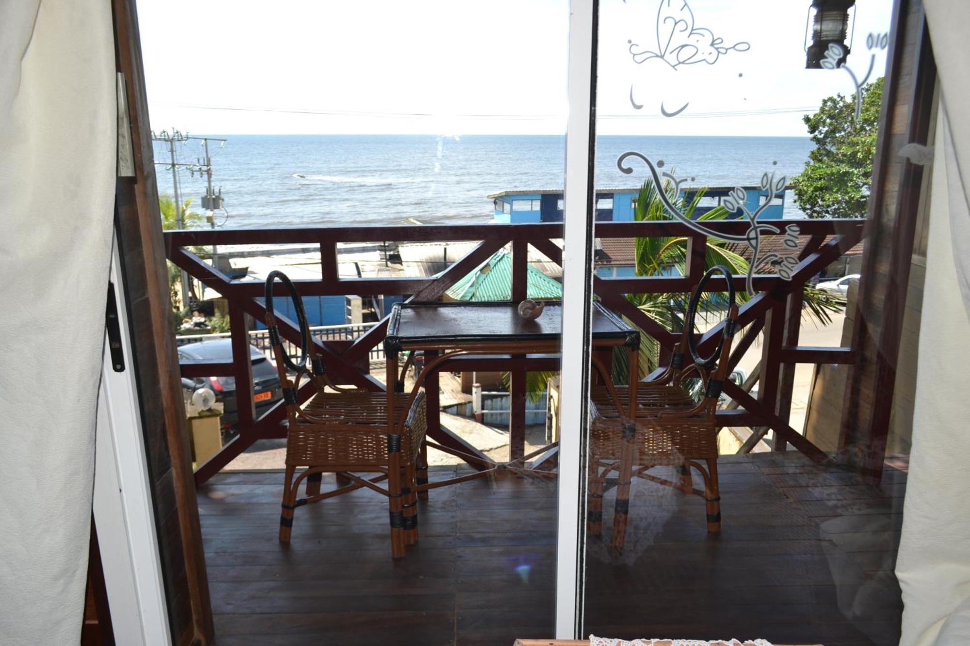Hotel Restaurant Gites Kribi Bagian luar foto