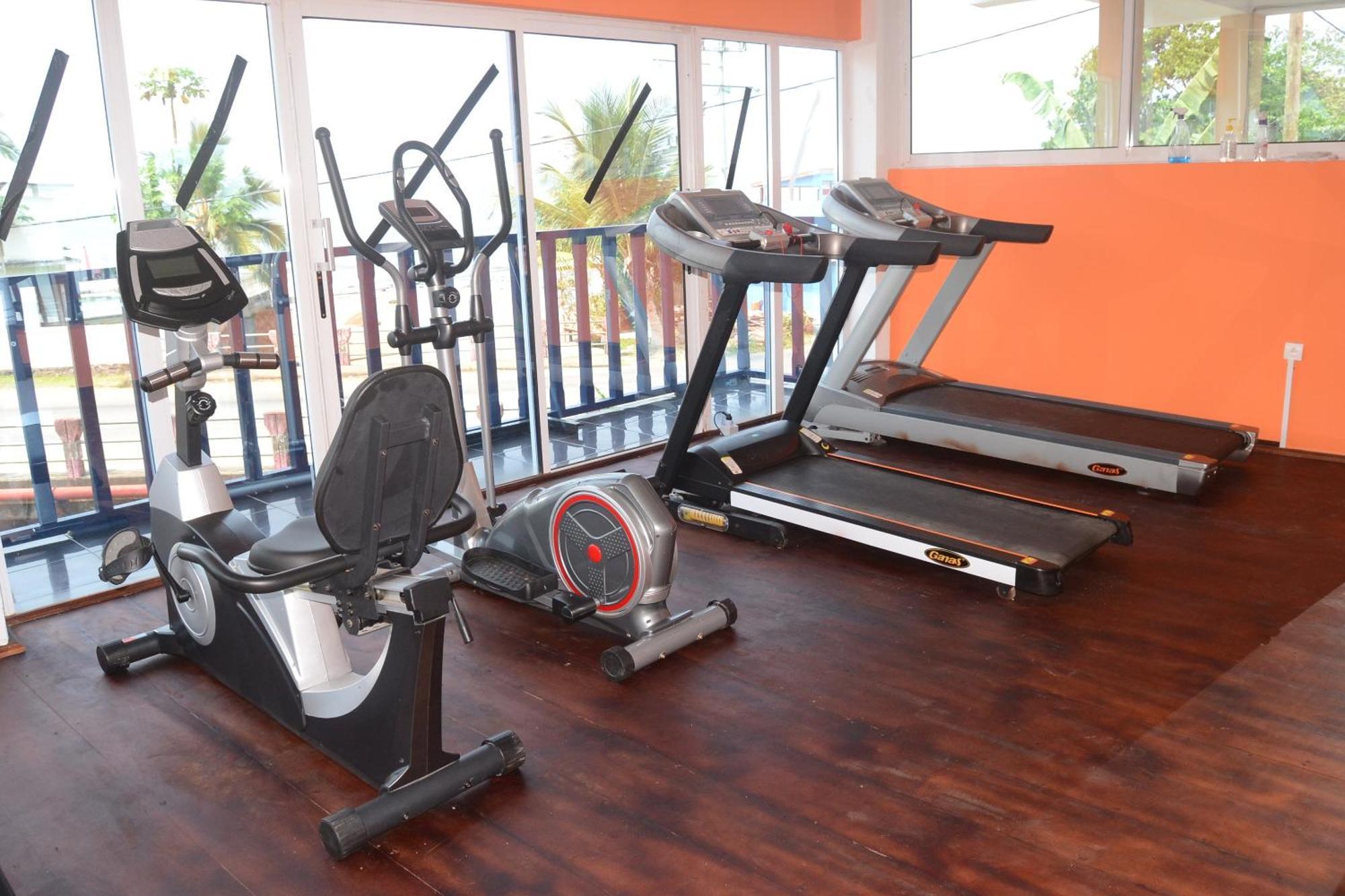 Hotel Restaurant Gites Kribi Bagian luar foto
